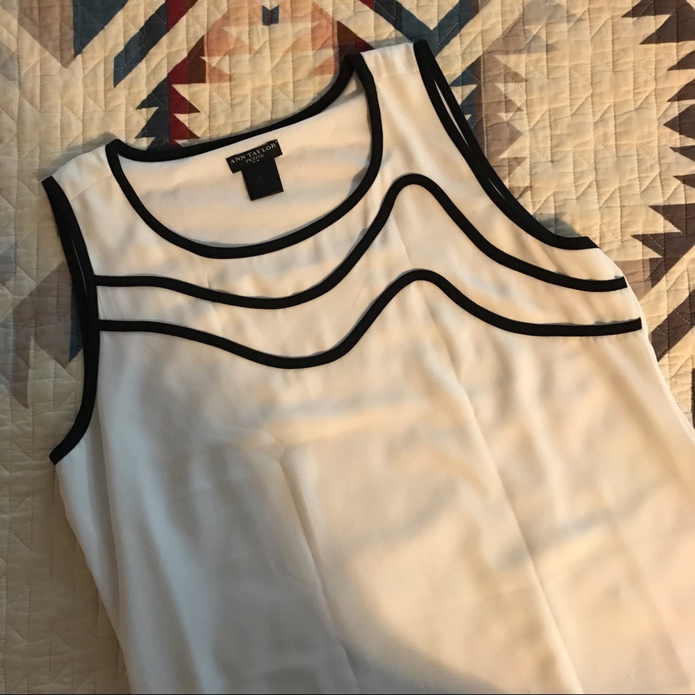 Ann Taylor B&W Sleeveless Blouse